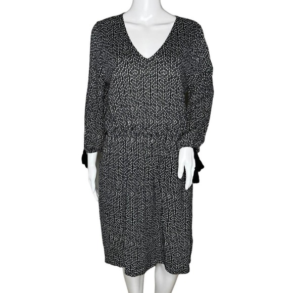 Garnet Hill Dresses & Skirts - Garnet Hill Dress Womens Medium Black White Geometric Office Neutral Minimalist